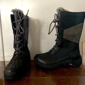 UGG Adirondack waterproof lined boots 7.5